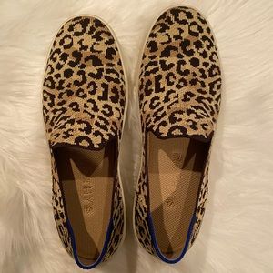 Rothy’s Sneaker in Camo Cat Size 9